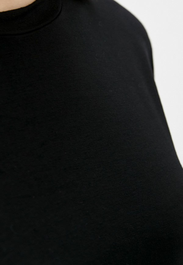 фото Футболка petrichor