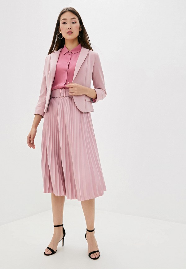 Костюм  - розовый цвет