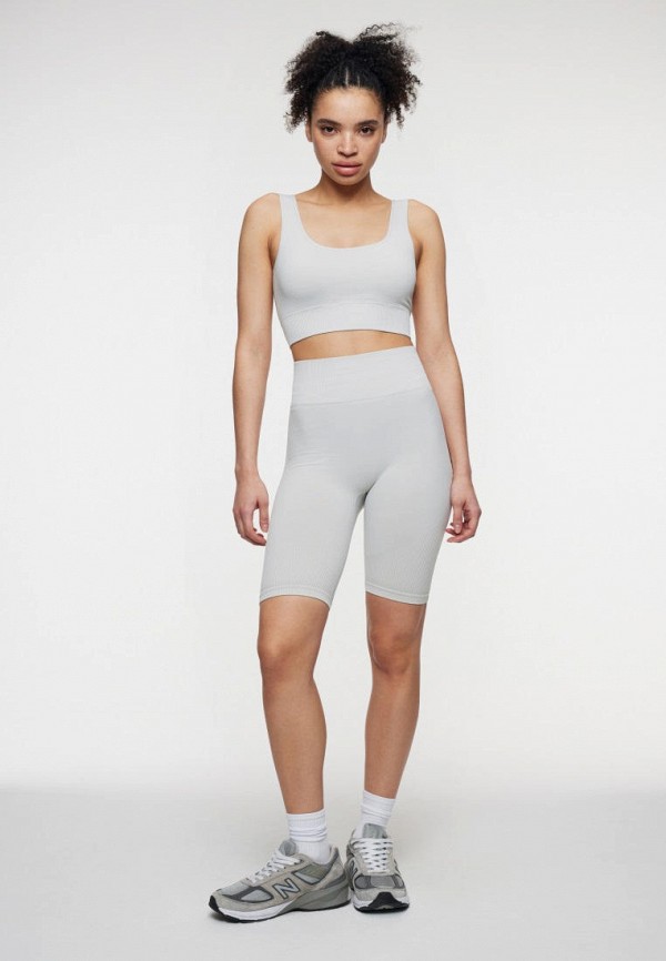 фото Топ спортивный befree