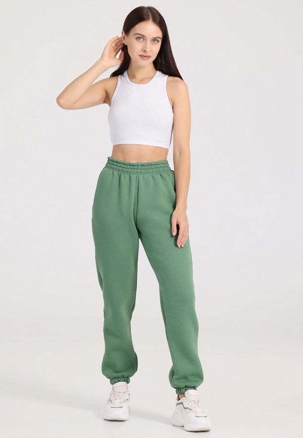 фото Брюки спортивные апрель