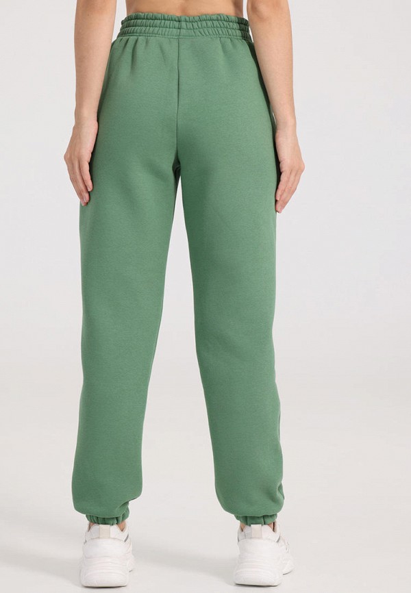 фото Брюки спортивные апрель