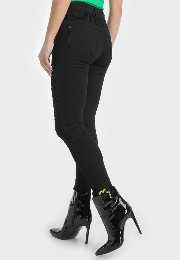 фото Джинсы millennials