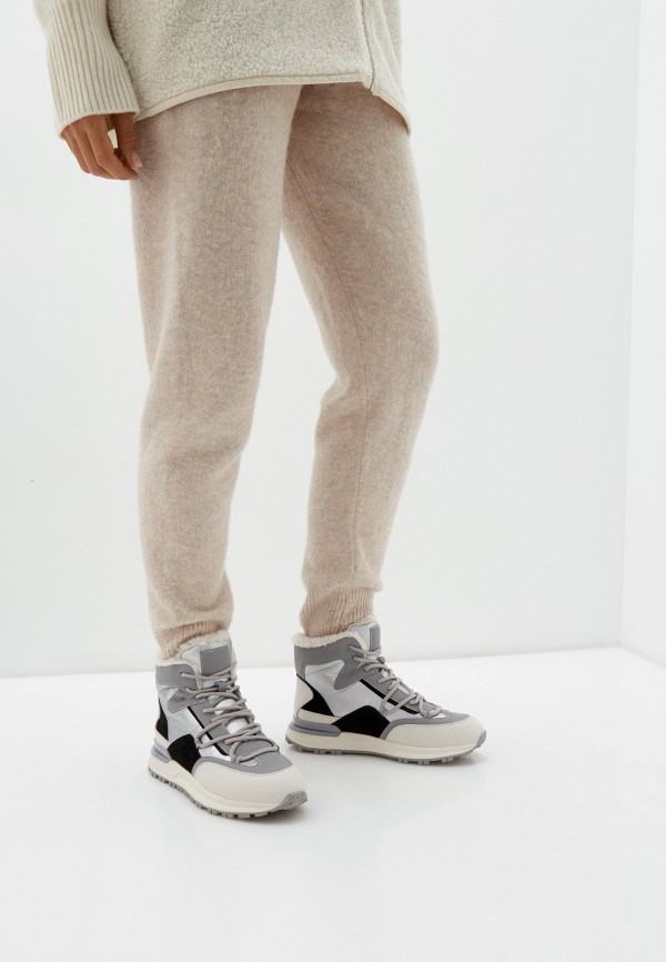 фото Кроссовки savage