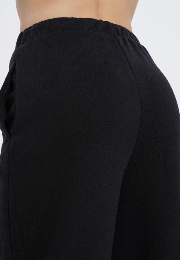 фото Брюки спортивные твое