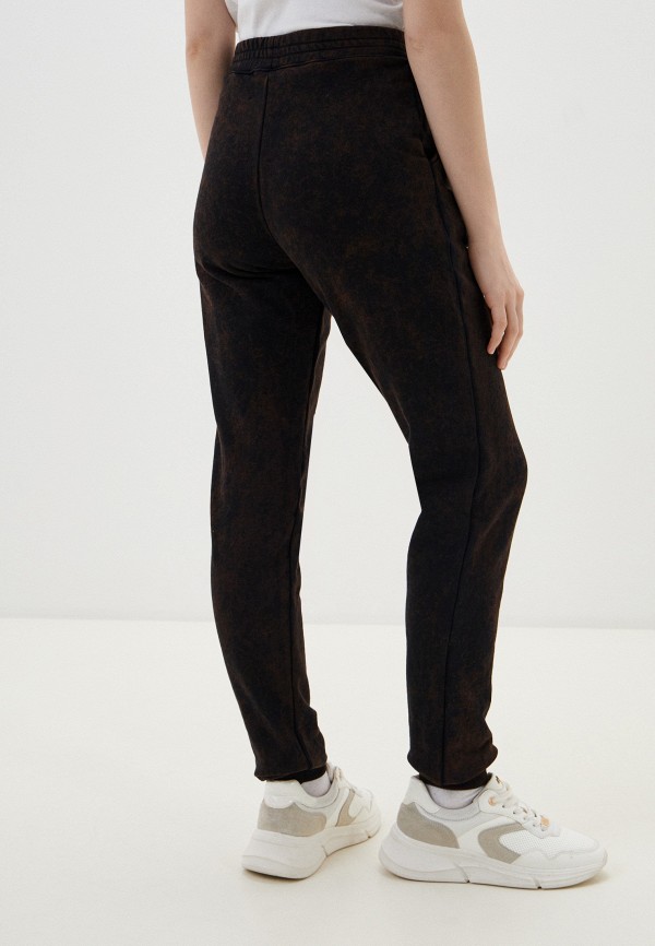 фото Брюки спортивные plan b