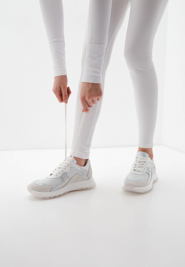 фото Кроссовки valley