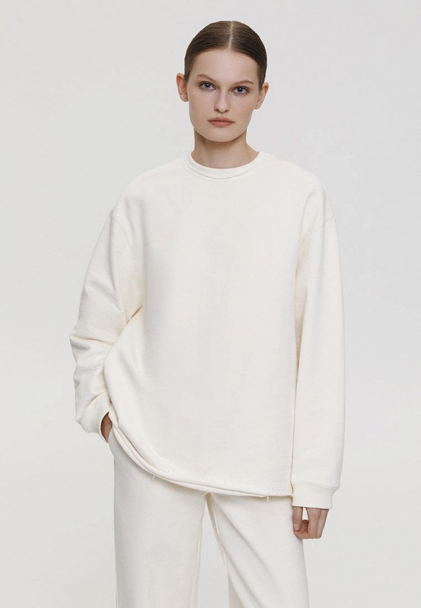 Свитшот All We Need 6990₽