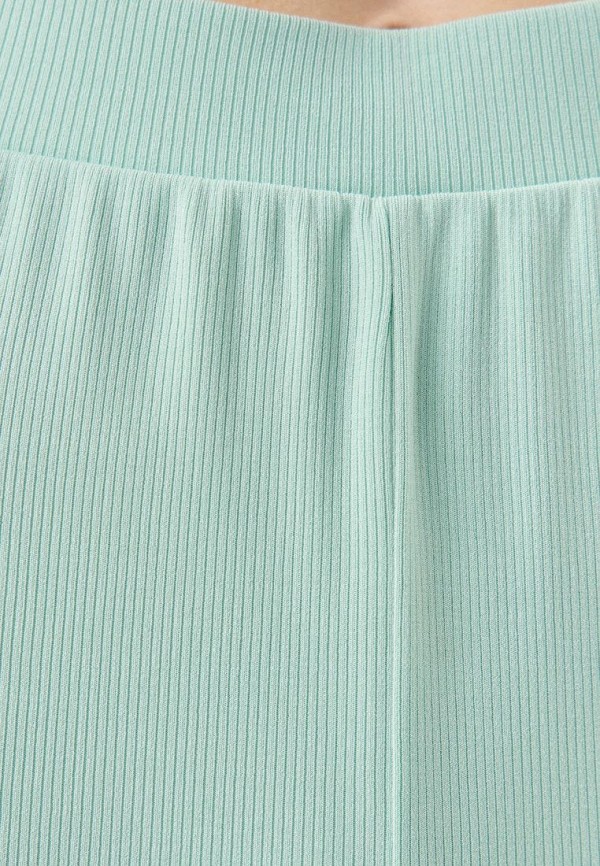 фото Брюки спортивные befree