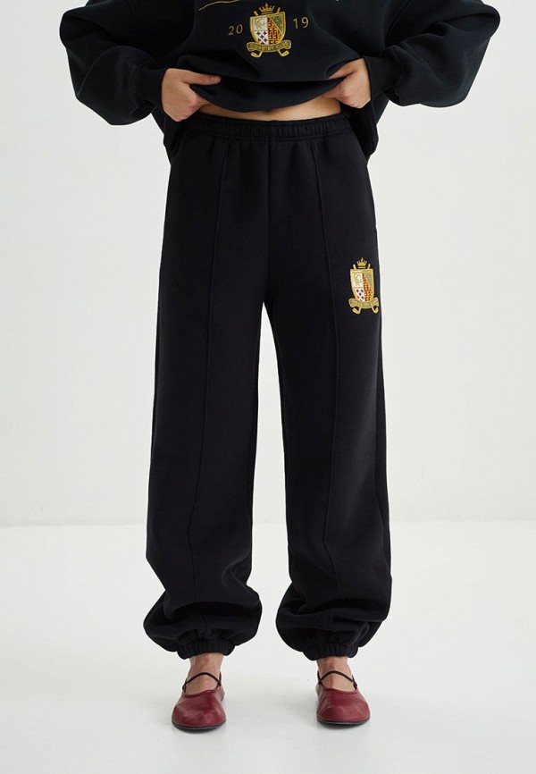 Брюки спортивные Figura 9999₽