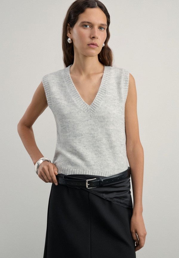 Жилет Zarina 999₽