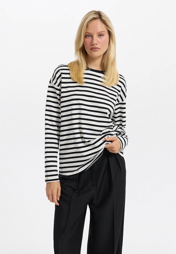 Лонгслив Love Republic 1799₽