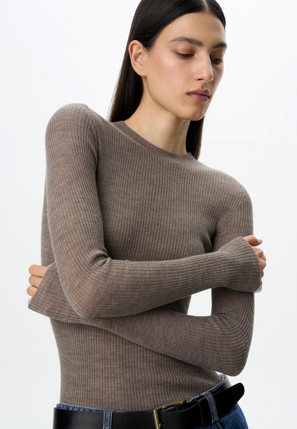 Джемпер Brusnika 9400₽