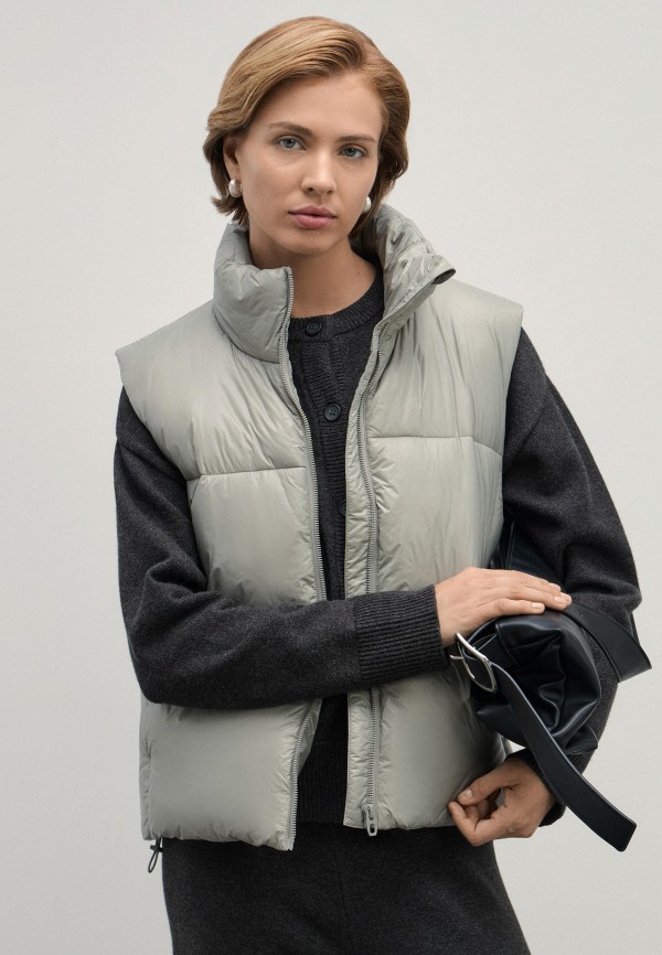 Жилет утепленный Zarina 1499₽