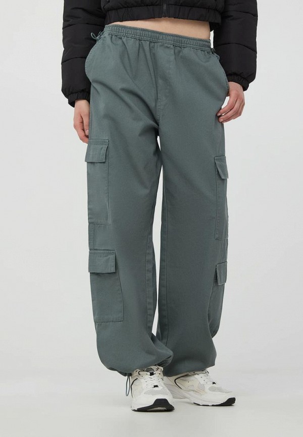 Брюки Terranova 999₽