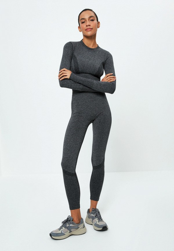 фото Топ спортивный zarina