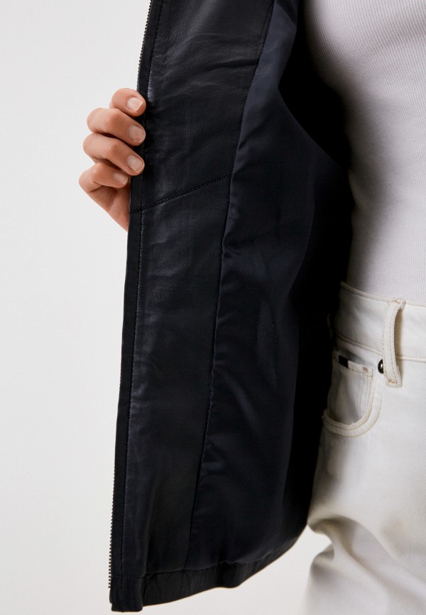 фото Куртка кожаная снежная королева