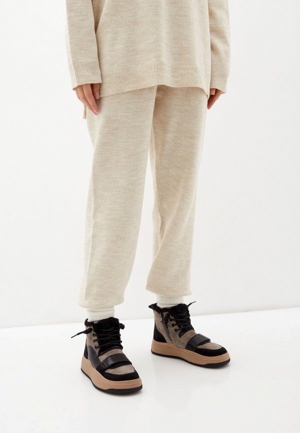 фото Ботинки escan