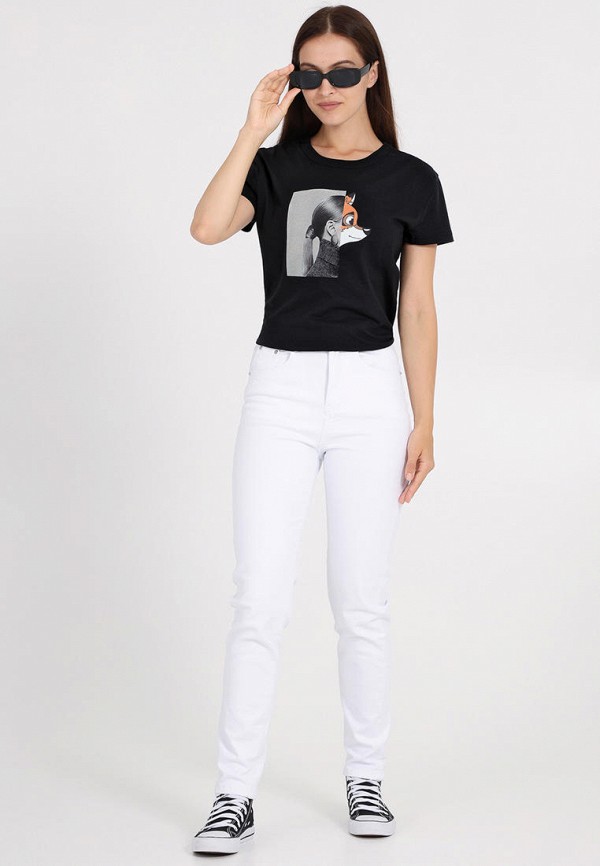 фото Футболка апрель