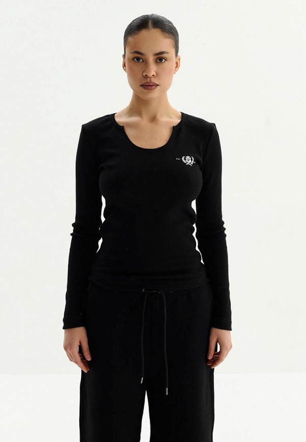 Лонгслив Figura 4999₽