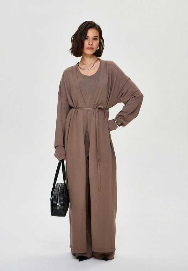 Костюм Miss Chic 17800₽