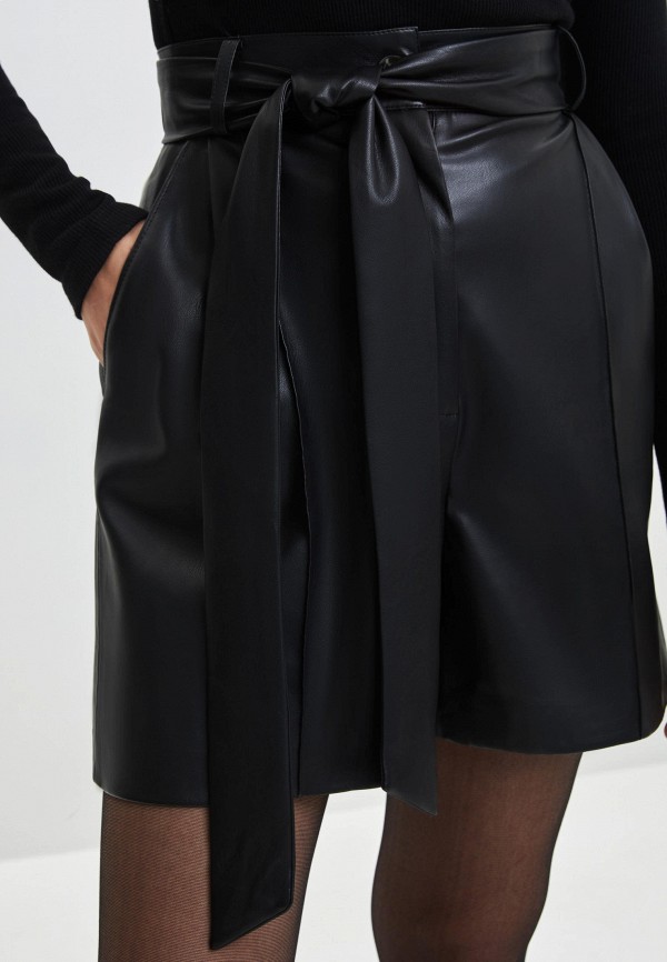 фото Шорты кожаные zarina