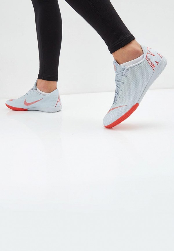 Бутсы зальные Nike 