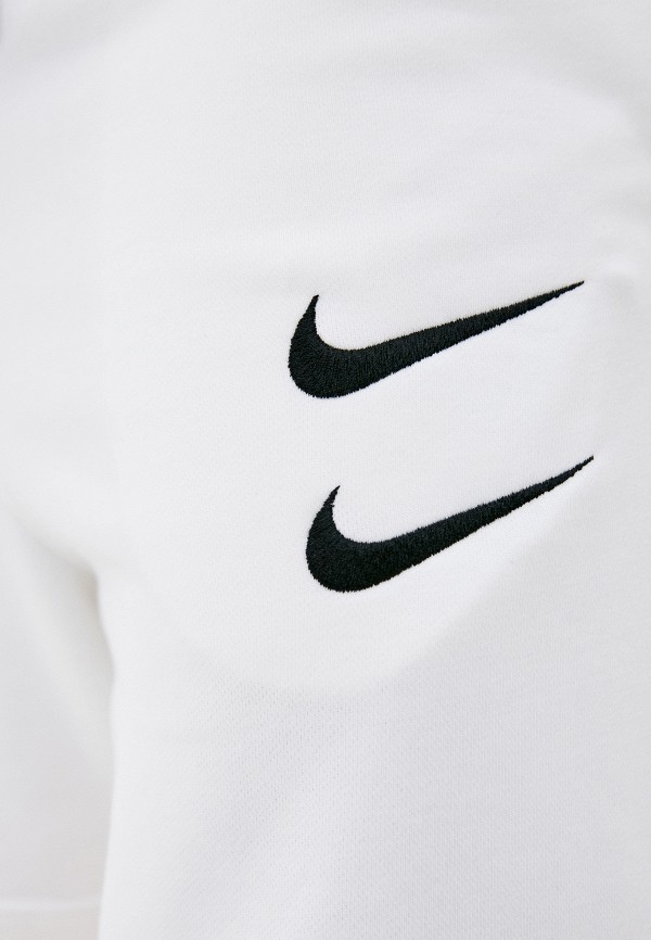 Двойной найк. Nike Swoosh шорты белые. Nike свуш тайп. Nike Swoosh шорты. Кроссовки Nike Ghost Swoosh.