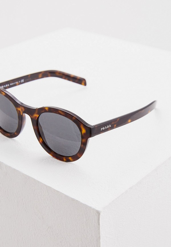 фото Очки солнцезащитные prada
