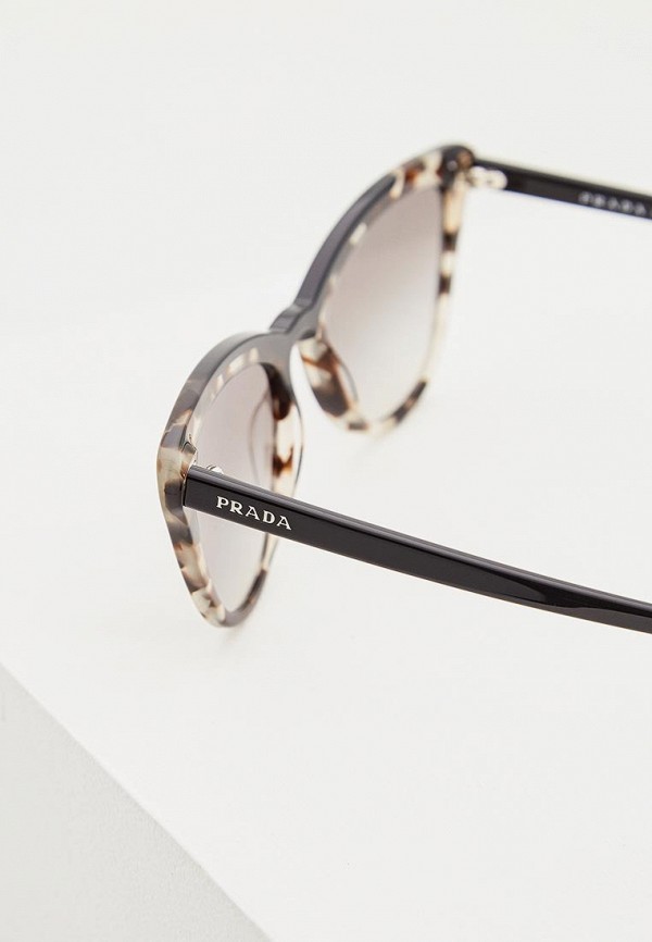фото Очки солнцезащитные prada