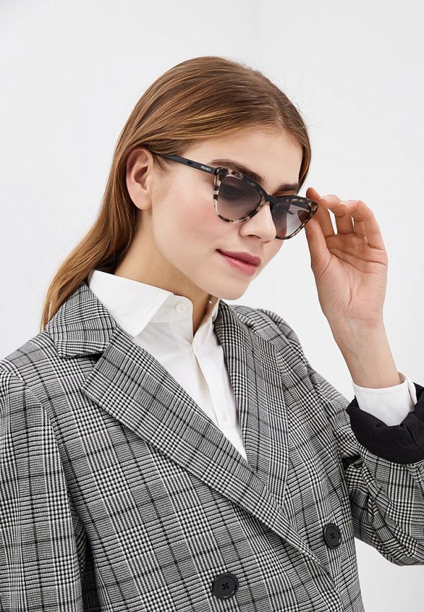 фото Очки солнцезащитные prada