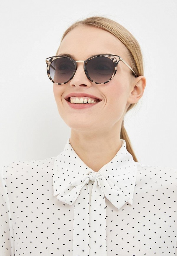 фото Очки солнцезащитные prada