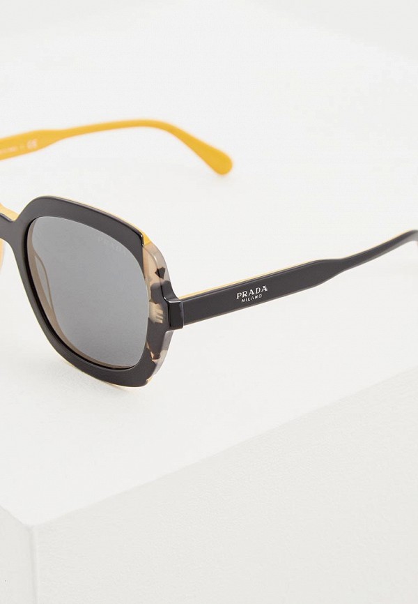 фото Очки солнцезащитные prada