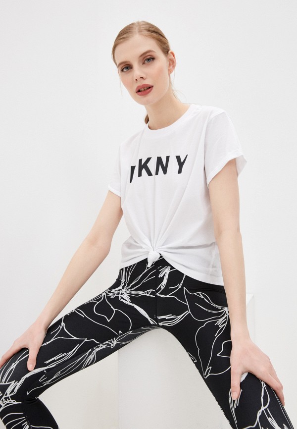 Футболка с длинным рукавом DKNY.