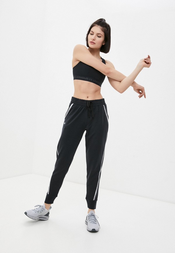 фото Топ спортивный under armour