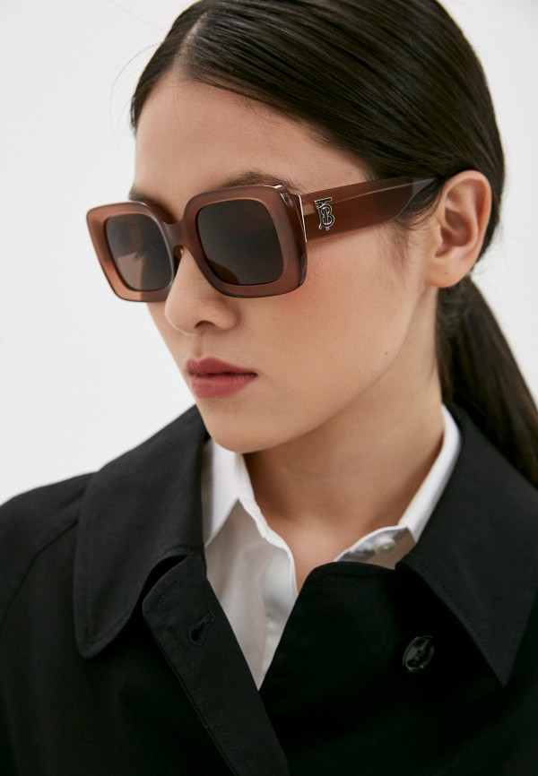 фото Очки солнцезащитные burberry