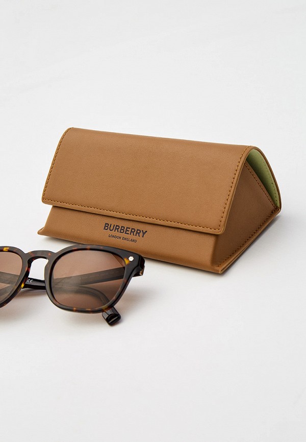 фото Очки солнцезащитные burberry