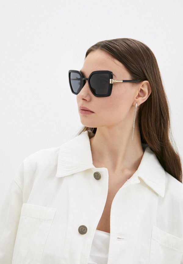 фото Очки солнцезащитные prada