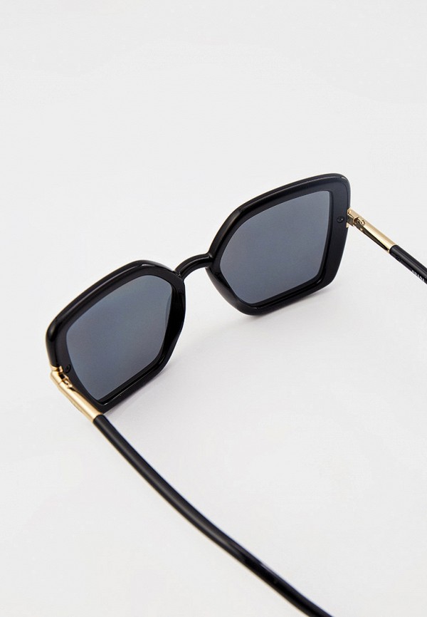 фото Очки солнцезащитные prada