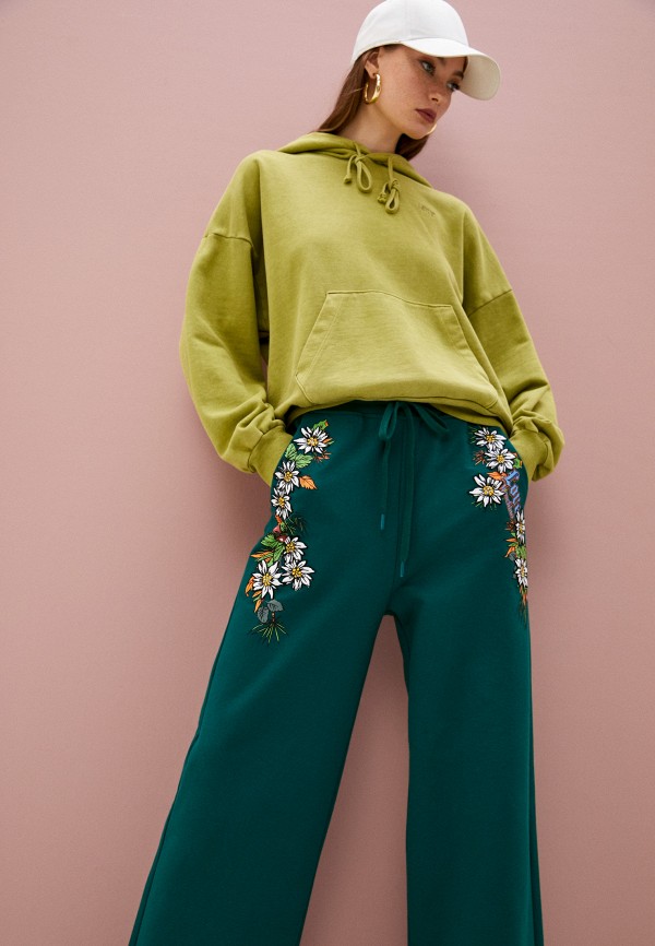 фото Брюки спортивные love moschino