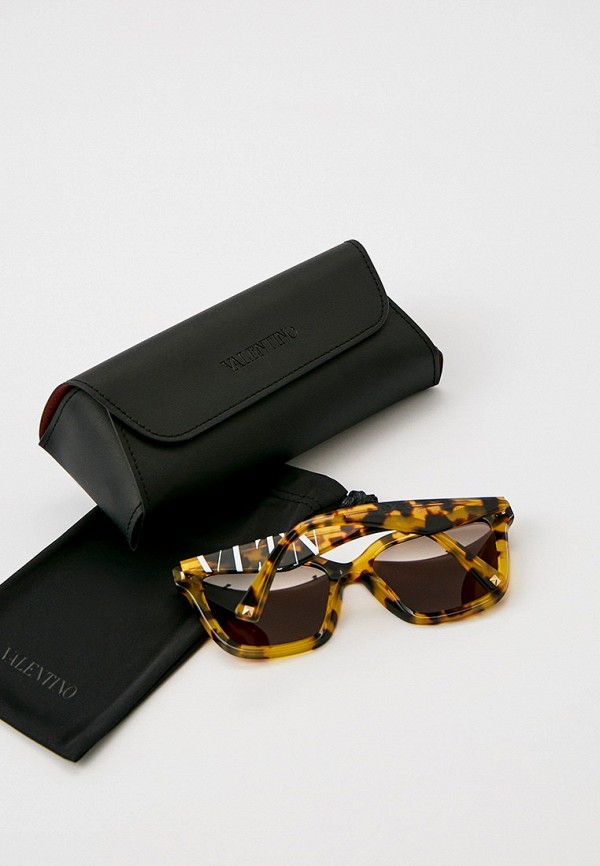 фото Очки солнцезащитные valentino