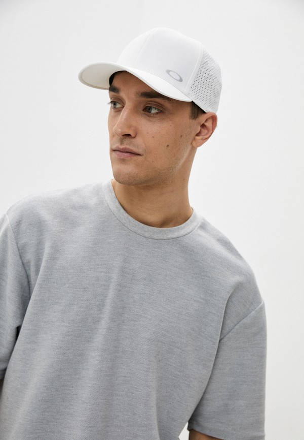 фото Бейсболка oakley