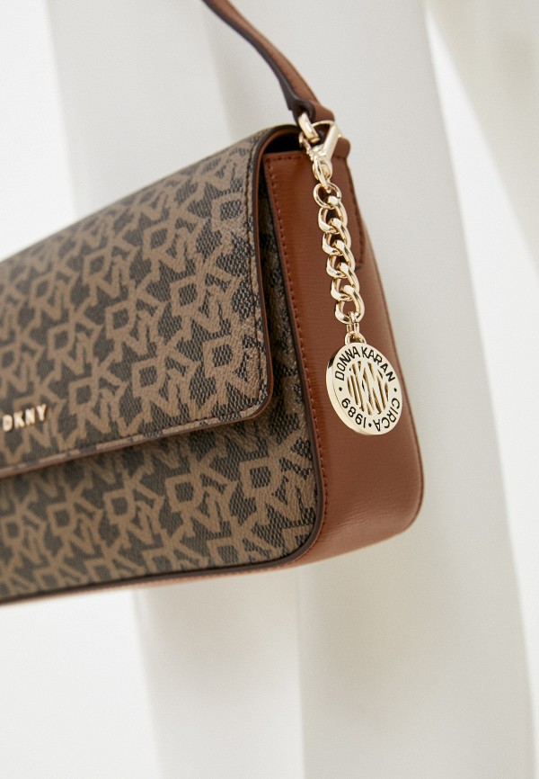 фото Сумка и брелок dkny