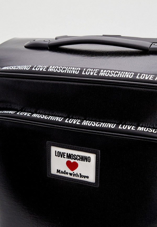 фото Чемодан love moschino