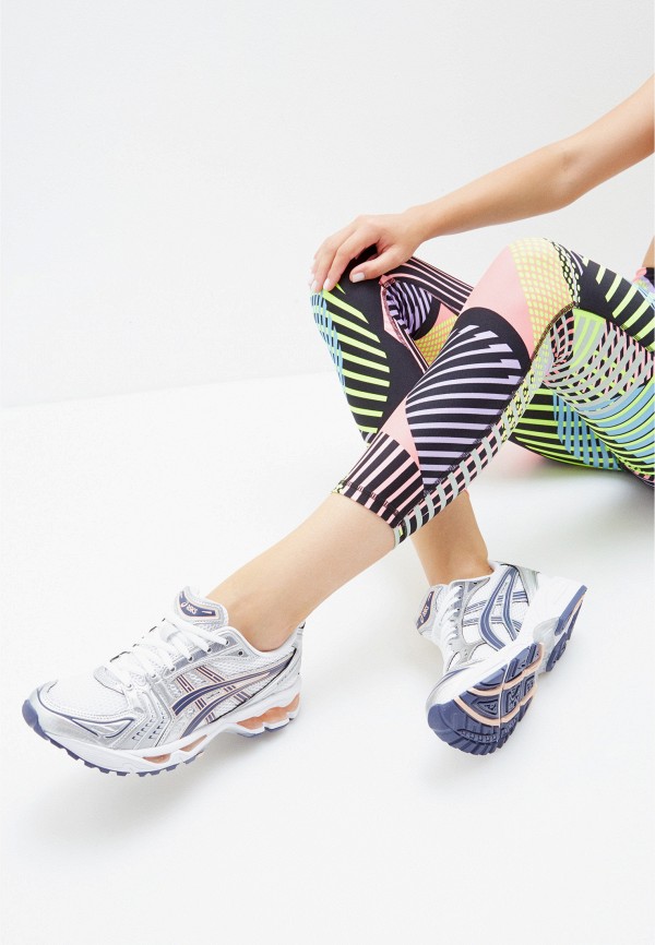 фото Кроссовки asics