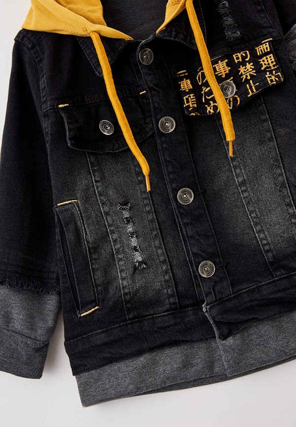 фото Куртка, лонгслив и джинсы dali