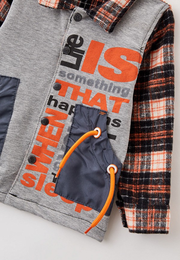 фото Куртка, лонгслив и джинсы dali