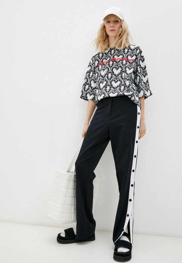 фото Брюки love moschino