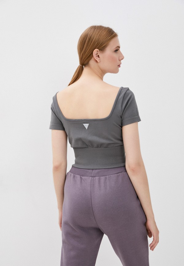 фото Топ спортивный guess