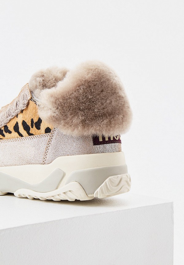 фото Кроссовки mou