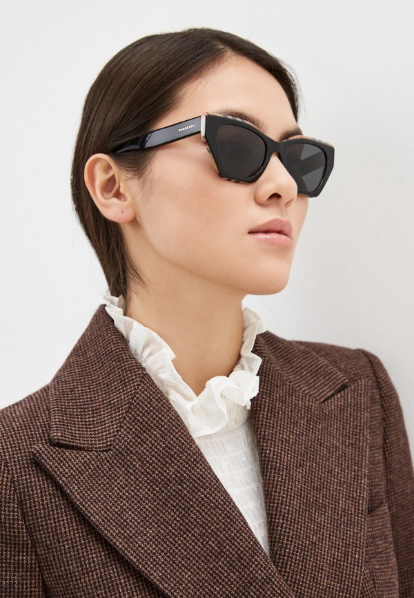 фото Очки солнцезащитные burberry